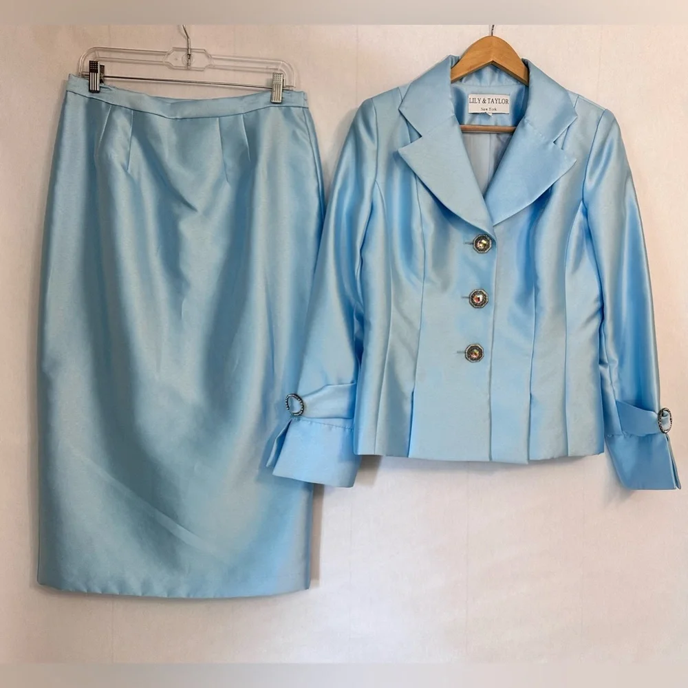 Lily & Taylor New York GORGEOUS LUXURY Women’s Suit 2pcs Size  6 Couture - Picture 4 of 13